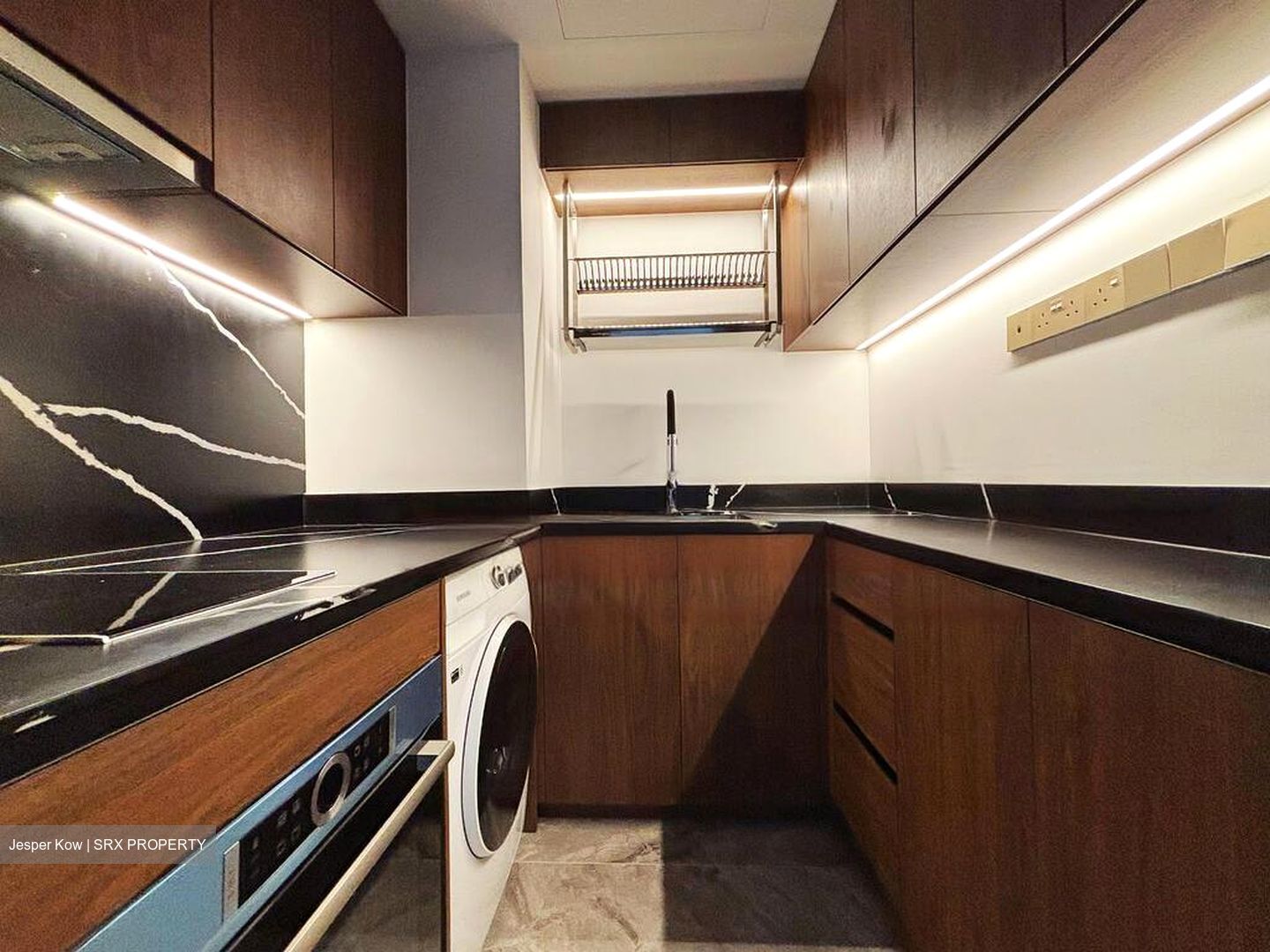 The Commodore (D27), Condominium #475335741